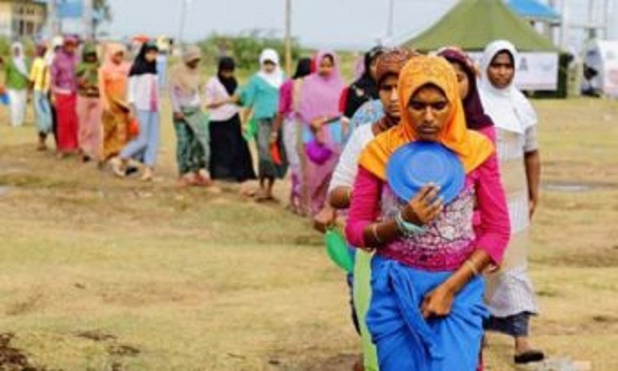 বিদেশি ত্রাণ প্রত্যাখ্যান করে তোপের মুখে মোদী সরকার