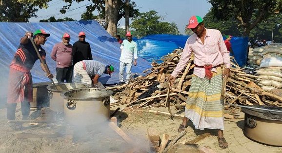 রাজশাহীতে জড়ো হয়েছেন বিএনপি নেতাকর্মীরা, রান্না হচ্ছে সবজি-খিচুড়ি