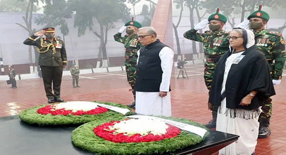 শহীদ বুদ্ধিজীবীদের প্রতি রাষ্ট্রপতি-প্রধানমন্ত্রীর শ্রদ্ধা