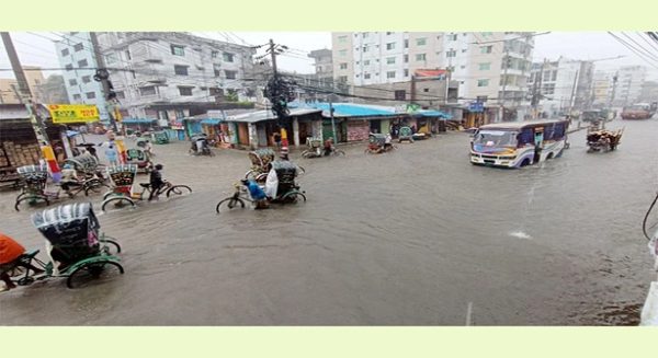 চট্টগ্রাম ও বান্দরবানে বন্যা পরিস্থিতি মোকাবিলায় সেনা মোতায়েন