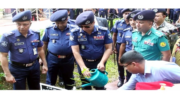 নির্বাচনে আইনশৃঙ্খলার চ্যালেঞ্জ মোকাবিলা করতে সক্ষম হব : আইজিপি