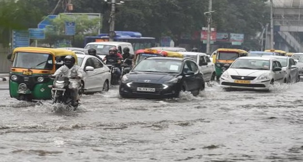 ভারী বর্ষণের শঙ্কায় ভারতের ত্রিপুরাসহ ৯ রাজ্যে ‘রেড অ্যালার্ট’ জারি