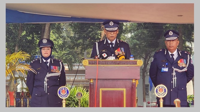 সরকার পুলিশকে রাজনৈতিক প্রভাবমুক্ত করতে কাজ করছে : আইজিপি