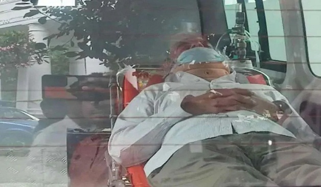 অ্যাম্বুলেন্সে ট্রাইব্যুনালে আনা হলো সাবেক এমপি ফজলে করিমকে