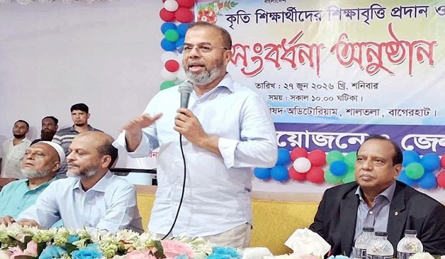 উপকূলের অনেক শিক্ষার্থী উচ্চশিক্ষার পথ থেকে ঝরে পড়ছে: প্রতিমন্ত্রী ড. ফরিদ