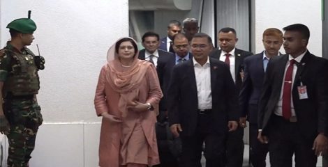 মালয়েশিয়া ও চীন সফর শেষে দেশে ফিরলেন প্রধানমন্ত্রী