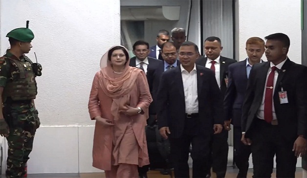 মালয়েশিয়া ও চীন সফর শেষে দেশে ফিরলেন প্রধানমন্ত্রী