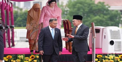 ‘আমার বন্ধু মহা জাদু জানে’ গান দিয়ে তারেক রহমানের সফরের ভিডিও প্রকাশ মালয়েশিয়ার প্রধানমন্ত্রীর