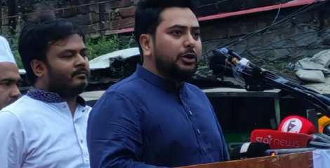 আ.লীগ ও বিএনপির বিরুদ্ধে সমানভাবে লড়াই চালিয়ে যেতে হবে: ১১ দলের সমাবেশে নাহিদ