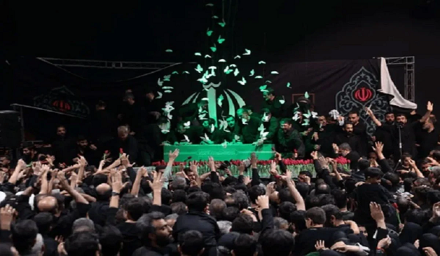 খামেনির শেষ শ্রদ্ধা জানানোর আনুষ্ঠানিকতা শুরু, তেহরানে জনসমুদ্র