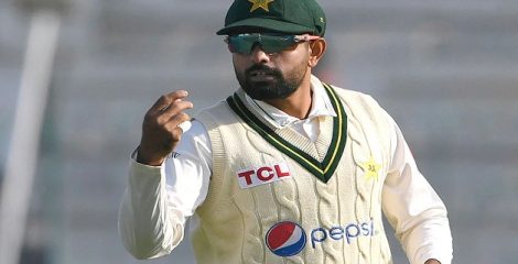 আবারও অধিনায়কত্বে ফিরলেন বাবর আজম