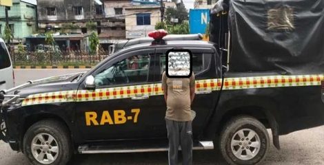 অস্ত্র মামলার পলাতক আসামি ‘ডাইল জাহেদ’ গ্রেফতার