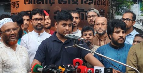 আমাদের ৫ মিনিটের কথার উত্তর দিতে বাঘা বাঘা মন্ত্রীর ৪৫ মিনিট চলে যায়: এমপি হাসনাত