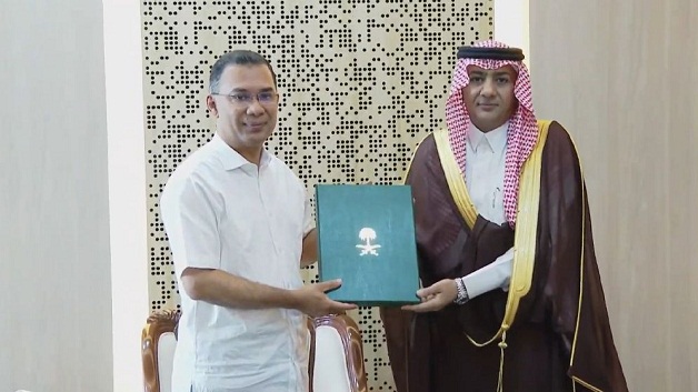 প্রধানমন্ত্রীর সঙ্গে সৌদি রাষ্ট্রদূতের সৌজন্য সাক্ষাৎ, ক্রাউন প্রিন্সের চিঠি হস্তান্তর