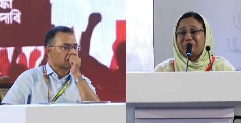 জুলাই শহীদের জননীর কান্নায় আবেগাপ্লুত প্রধানমন্ত্রী