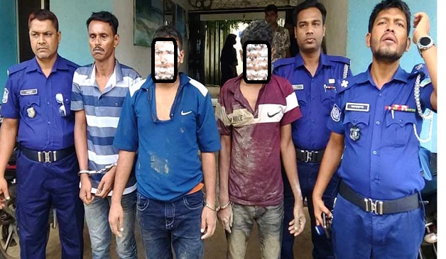 ডিবি পরিচয়ে চাচার বাড়িতে ডাকাতি, আটক ৩