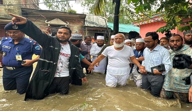 বিপন্ন মানুষের পাশে দাঁড়াতে এসেছি : জামায়াত আমির