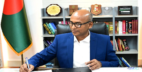 সিআইডি প্রধান হিসেবে দায়িত্ব নিলেন ব্যারিস্টার মোশাররফ হোছাইন