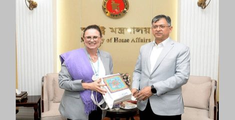 স্বরাষ্ট্রমন্ত্রীর সঙ্গে আইওএমের নবনিযুক্ত চিফ অব মিশনের সাক্ষাৎ