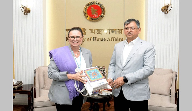 স্বরাষ্ট্রমন্ত্রীর সঙ্গে আইওএমের নবনিযুক্ত চিফ অব মিশনের সাক্ষাৎ