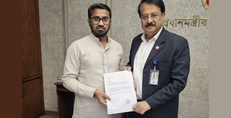 সচিব পদমর্যাদায় প্রধানমন্ত্রীর রাজনৈতিক সহকারী পদে দায়িত্ব গ্রহণ করলেন রাশেদ