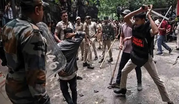 রণক্ষেত্র দিল্লি, বন্ধ ইন্টারনেট