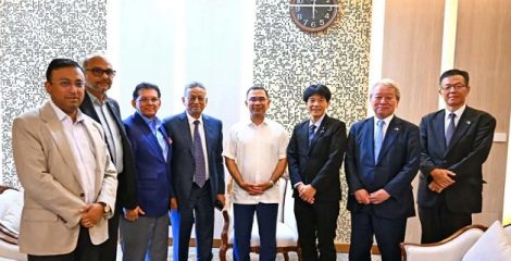 প্রধানমন্ত্রীর সঙ্গে জাপানি প্রতিনিধি দলের সাক্ষাৎ