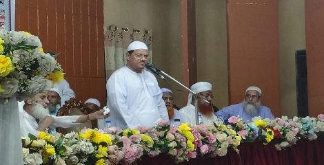 নিত্যপণ্য মধ্যবিত্তদেরও ক্রয়-ক্ষমতার বাইরে চলে গেছে: চরমোনাই পীর