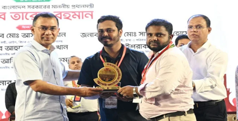 জুলাই স্মৃতি স্মারক তুলে দিলেন প্রধানমন্ত্রী