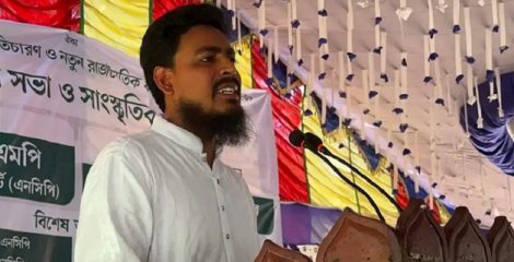 রাষ্ট্রপতিকে আইনের আওতায় আনা যায় না, এটা ‘ভুল কনসেপ্ট’: আখতার হোসেন