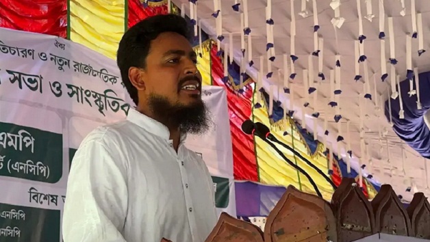 রাষ্ট্রপতিকে আইনের আওতায় আনা যায় না, এটা ‘ভুল কনসেপ্ট’: আখতার হোসেন