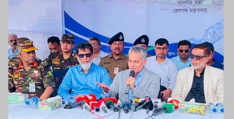 পদ্মা রেল সেতুর মাটি কাটা প্রকল্পের নকশা ও চুক্তিরই অংশ : রেলমন্ত্রী