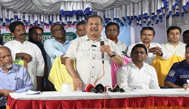 গ্রেডভিত্তিক বিভাজন শিক্ষার্থীদের মানসিক কারাগারে বন্দি করে: তথ্যমন্ত্রী