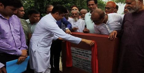 স্ট্যান্টবাজির রাজনীতি বাংলাদেশে চলবে না: ফরহাদ হোসেন আজাদ