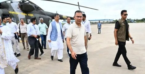 মাতারবাড়ী গভীর সমুদ্রবন্দর ও কয়লা বিদ্যুৎকেন্দ্র ঘুরে দেখলেন প্রধানমন্ত্রী