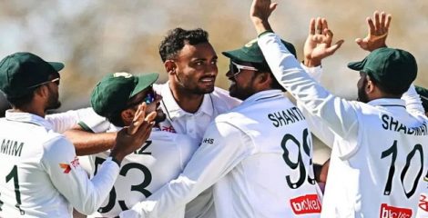 শরিফুলের ৬ উইকেট, অলআউটের পথে অস্ট্রেলিয়া