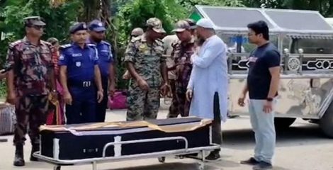 কলকাতায় অগ্নিকাণ্ডে নিহত আলিমুজ্জামানের মরদেহ দেশে পৌঁছেছে