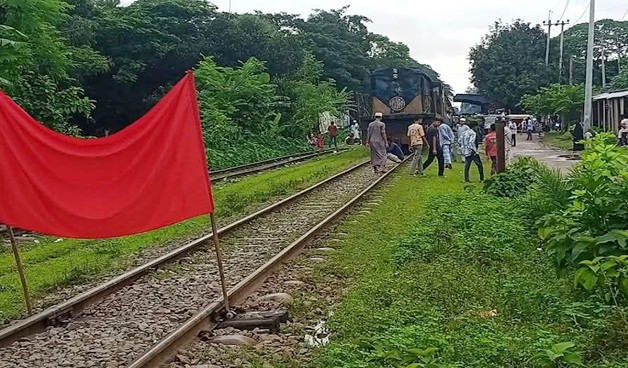 ঢাকা-ময়মনসিংহ রুটে ট্রেন চলাচল বন্ধ