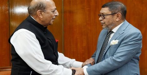 স্বাস্থ্যমন্ত্রীর সঙ্গে ভারতীয় হাইকমিশনারের সাক্ষাৎ