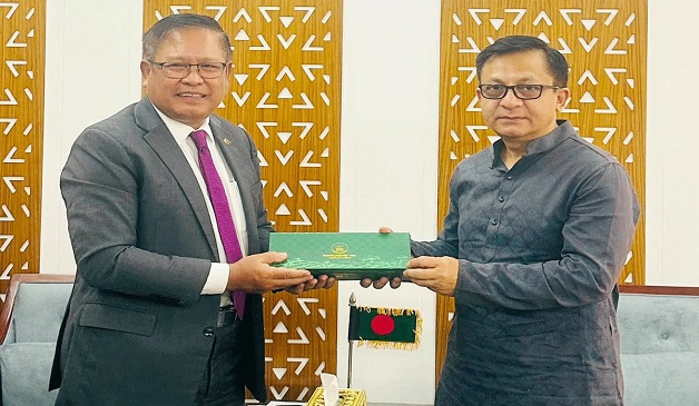 বাণিজ্য ও রোহিঙ্গা ইস্যু নিয়ে বাণিজ্যমন্ত্রীর সঙ্গে মিয়ানমার রাষ্ট্রদূতের বৈঠক