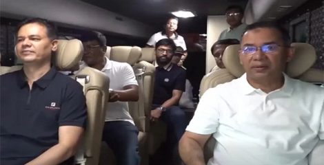 কিশোরগঞ্জের পথে প্রধানমন্ত্রী