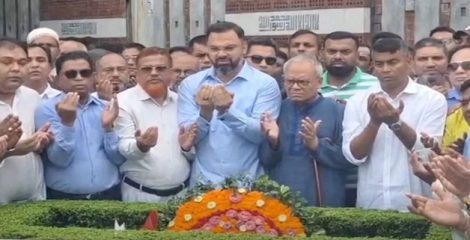 আরাফাত রহমান কোকোর জন্মদিনে বনানী কবরস্থানে শ্রদ্ধা নিবেদন