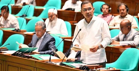কৃষকদের ৫ বছরের মধ্যে সৌরবিদ্যুৎ চালিত পানির পাম্প দেওয়া হবে: প্রধানমন্ত্রী