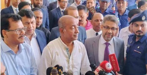 সাতক্ষীরায় বিচার বিভাগের জটিলতা কাটিয়ে গতি ফেরানোর আশ্বাস আইনমন্ত্রীর