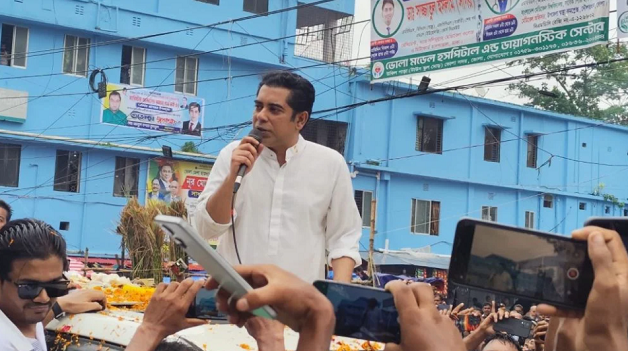 তারেক রহমান ইতিহাসের সবচেয়ে কঠিন সময়ে দায়িত্ব নিয়েছেন: তথ্যমন্ত্রী