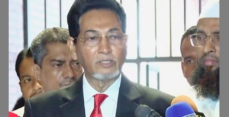সরকারকে সময় না দিয়ে লং মার্চ করা অনুচিত, আরও কিছুদিন পর হলে ভালো হতো: চিফ হুইপ
