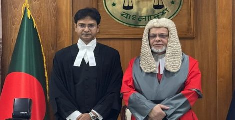 হাইকোর্টের বিচারপতি হিসেবে দেবাশীষ রায় চৌধুরীর শপথ