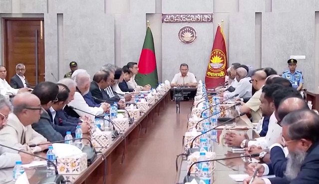 শিল্পকারখানায় কাল থেকেই বিদ্যুৎ-গ্যাস সরবরাহ উন্নতির আশ্বাস প্রধানমন্ত্রীর