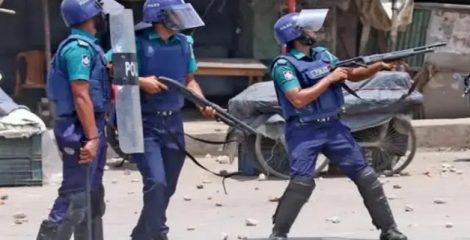ট্রাইব্যুনালে রুমা স্বামীকে হারিয়েছি গুলিতে, সাক্ষী দেওয়ায় মেয়েকে ধর্ষণ করে আ.লীগ নেতারা