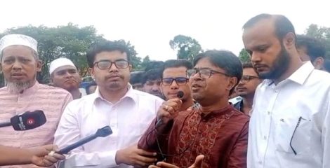 কান্নাজড়িত কণ্ঠে অপ্রতিমের জন্য ক্ষমা চাইলেন বাবা